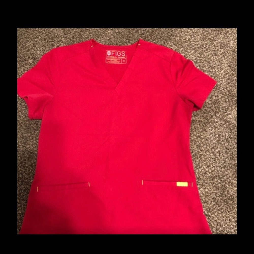 FIGS scrub top XS hot pink/red
